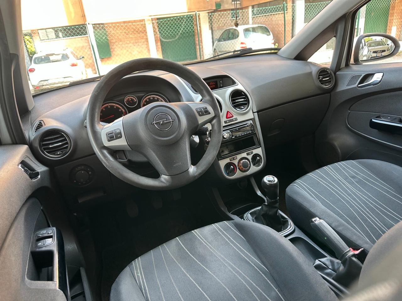 Opel Corsa 1.2 Neopatentati (12 RATE)