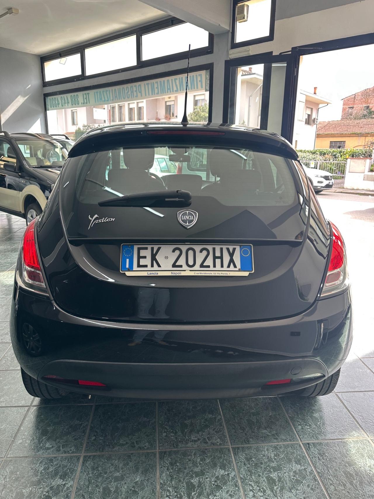 Lancia Ypsilon 1.2 69 CV 5 porte S&S Platinum