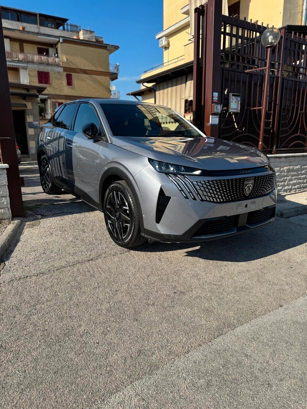 Peugeot 3008 Hybrid 136 e-DCS 6 Allure Pack