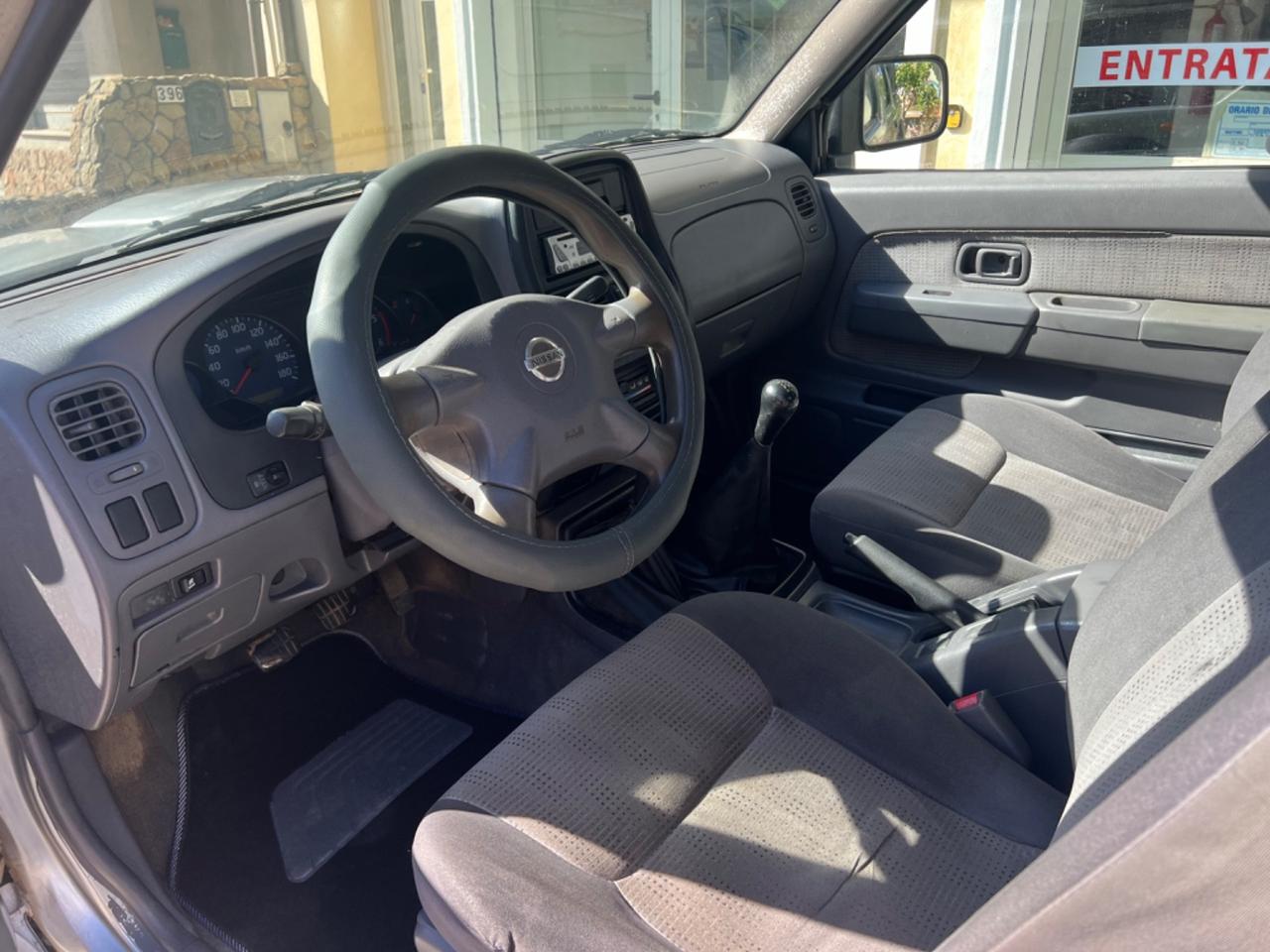 Nissan Navara 2.5 dCi 4 porte Double Cab LE