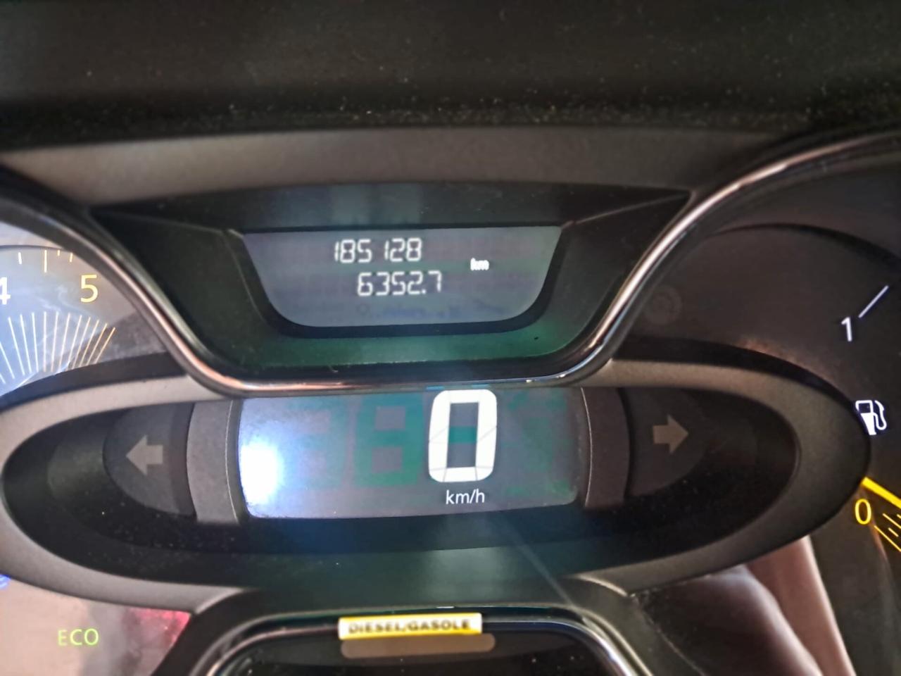 RENAULT CAPTUR 1.5 Diesel 90CV-NAVY-Euro7490