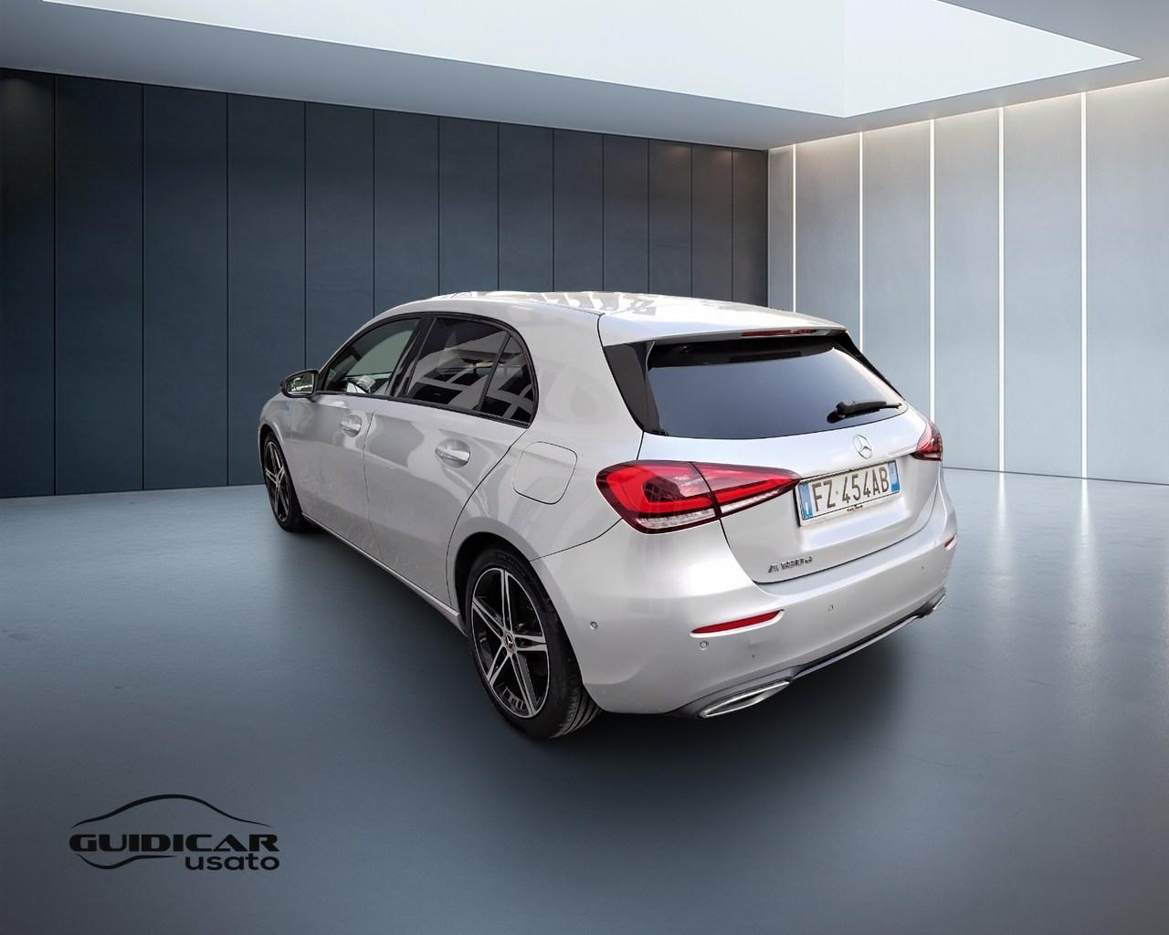 Mercedes-Benz Classe A - W177 2018 - A 180 d Sport auto