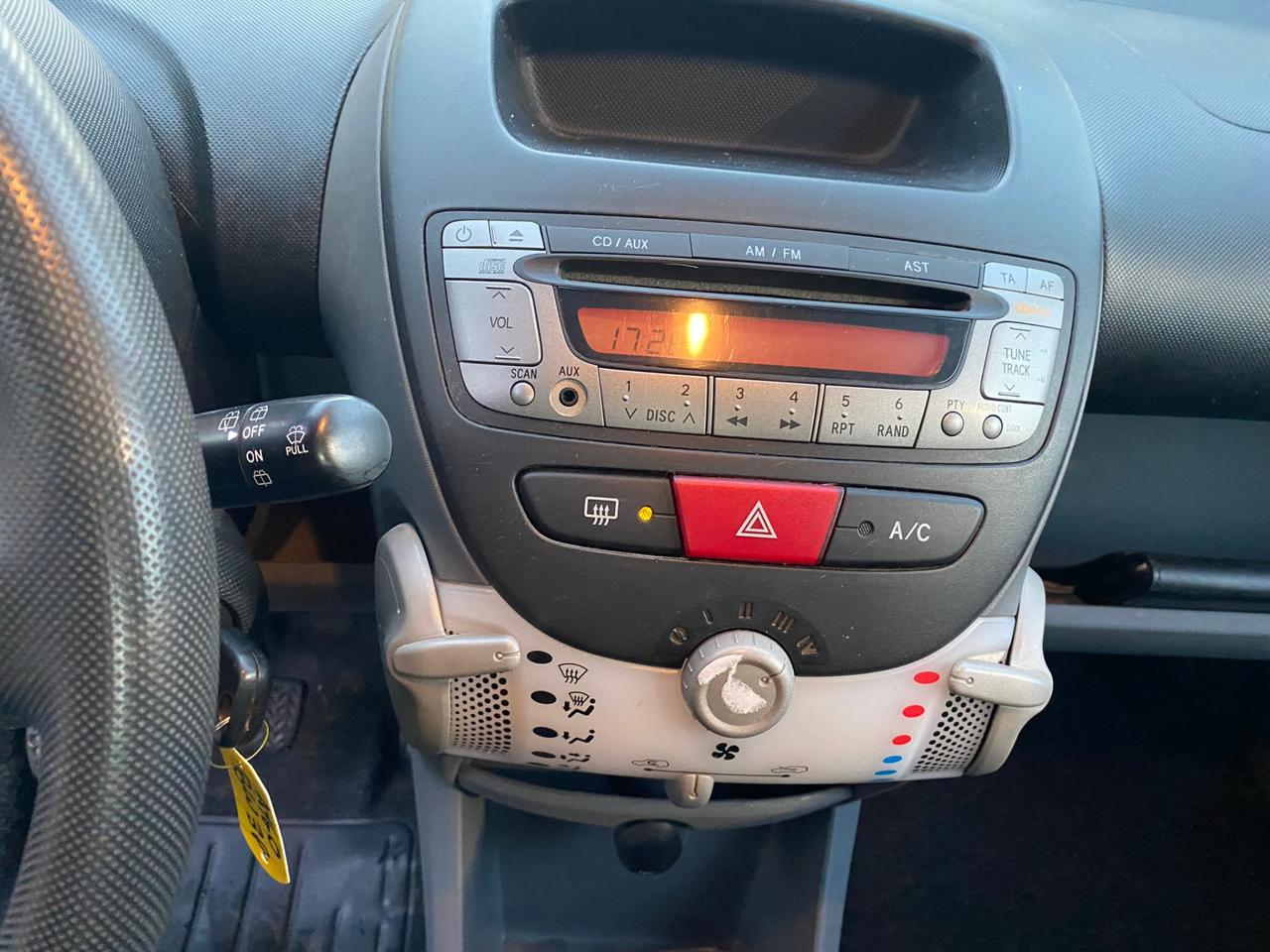 Toyota Aygo 1.0 12V VVT-i 3 porte Sol Connect