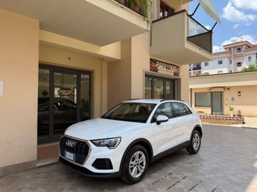 Audi Q3 35 TDI Business Advanced