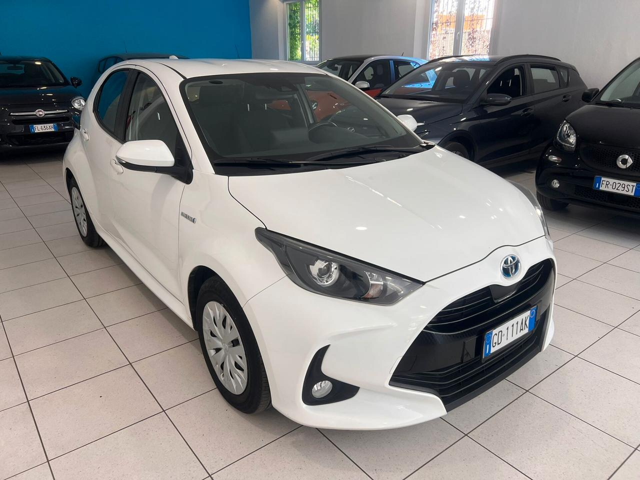 Toyota Yaris 1.5 Hybrid Business PREZZO REALE