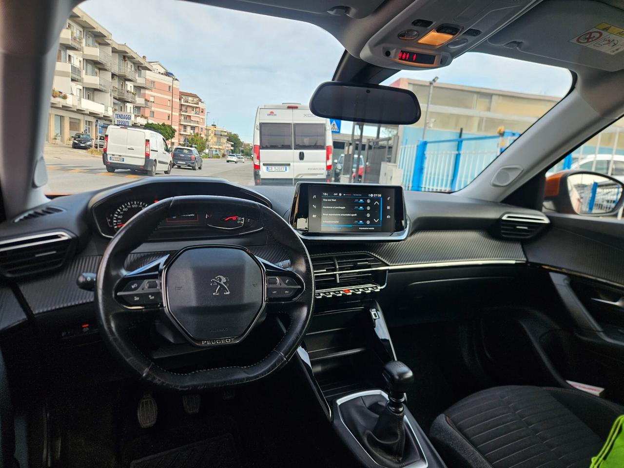 Peugeot 2008 BlueHDi 100 S&S Business