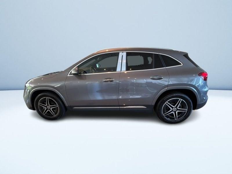 Mercedes-Benz EQA 300 4MATIC AMG Line Advanced