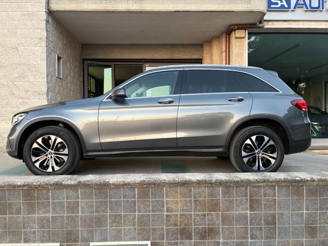 MERCEDES-BENZ GLC 300 de 4Matic Plug-in hybrid Sport.