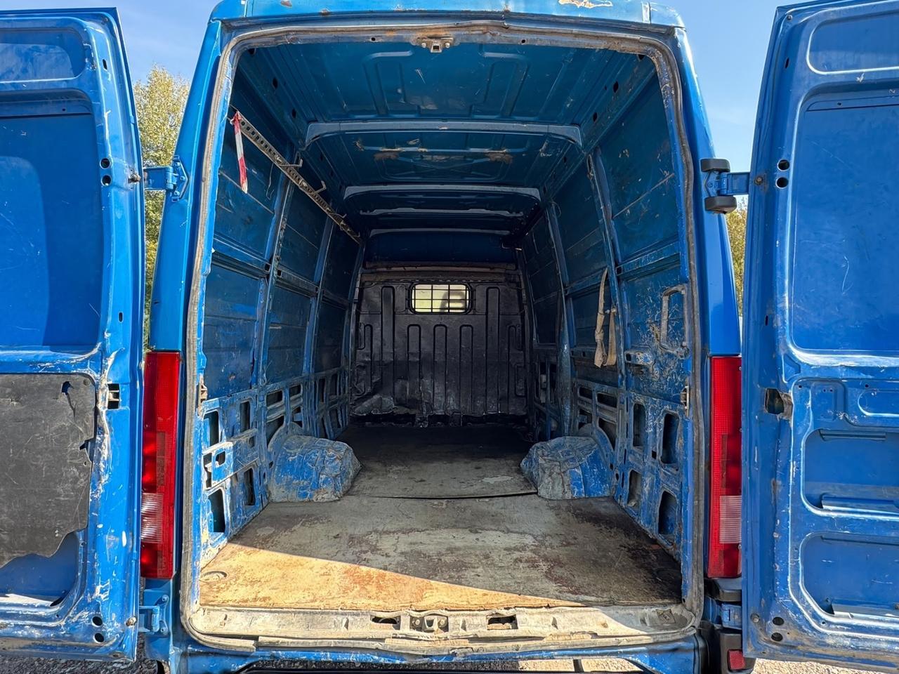 Iveco Daily 35C13P/Bar.tor.2.8TDI PLM-RG Cab.