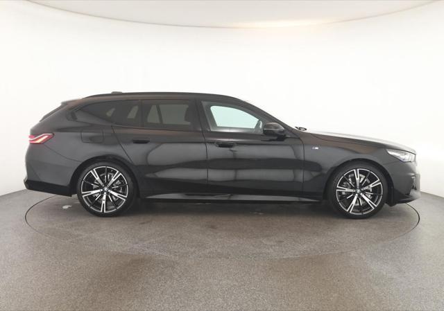 BMW 520 d 48V Tour Msport ACC PANORAMA KEYLESS RATA 820 ?