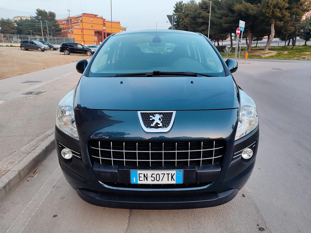 Peugeot 3008 1.6 HDi 112CV Active 2012!!
