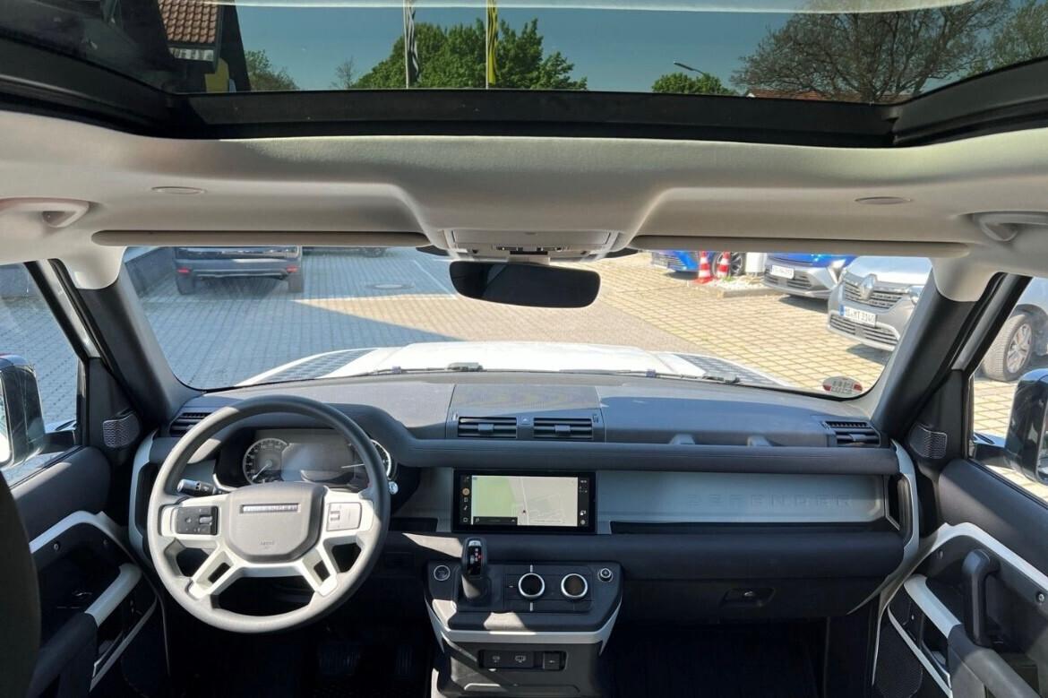 Land Rover Defender 3.0 D200