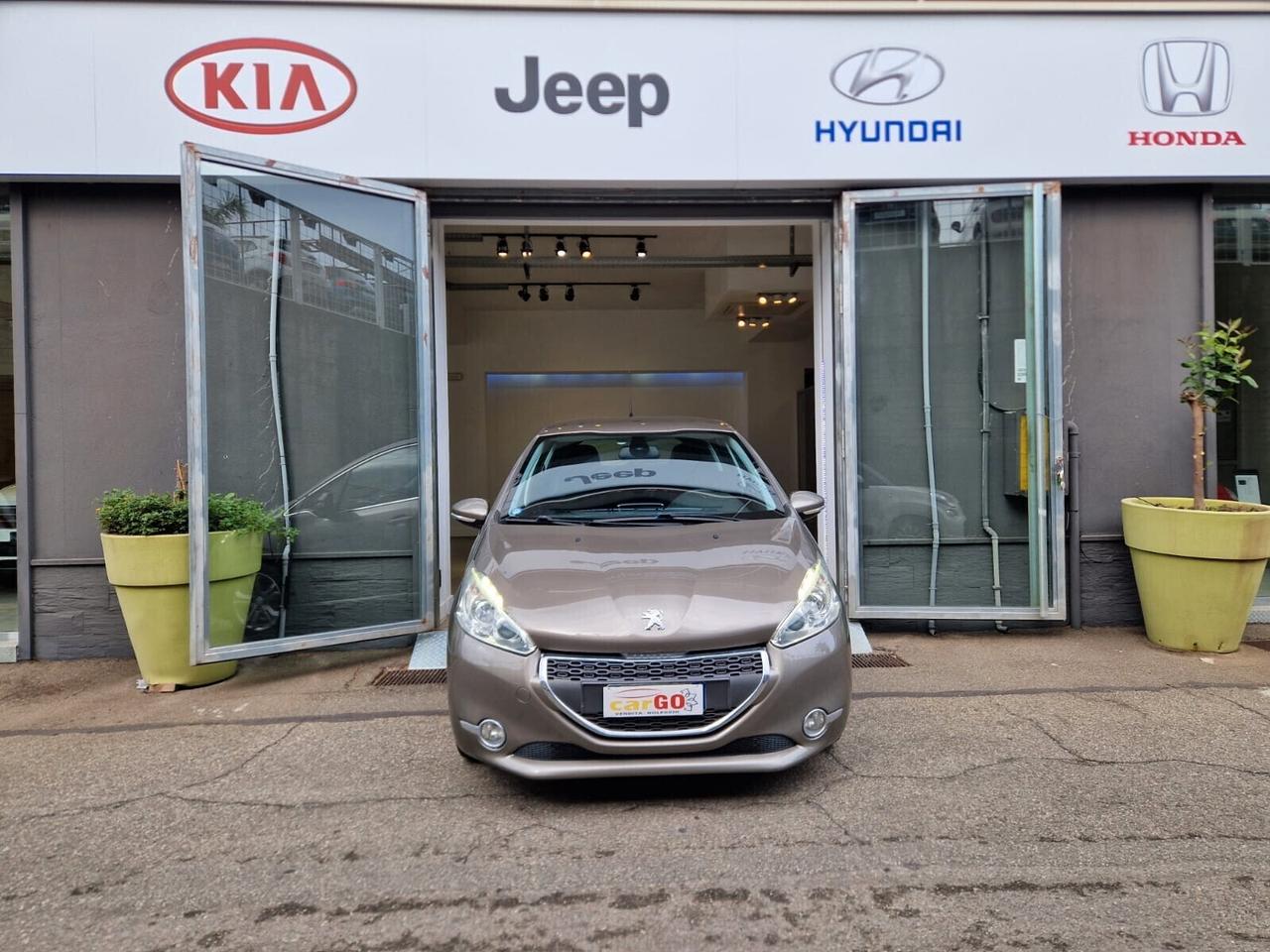 Peugeot 208 1.2 VTi 82 CV 5 porte allure