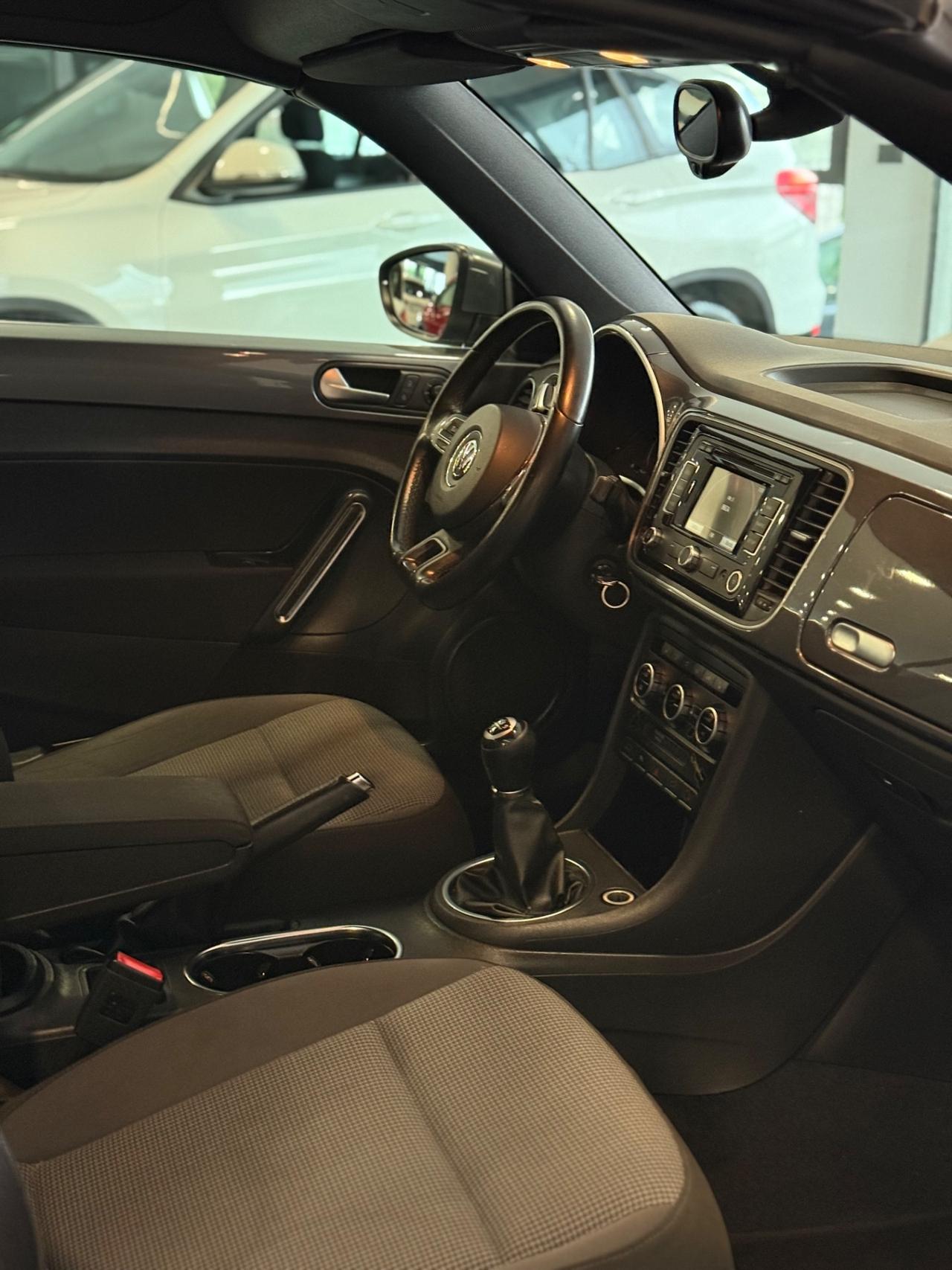 Volkswagen Maggiolino Cabrio 1.6 TDI Sport BlueMotion Technology