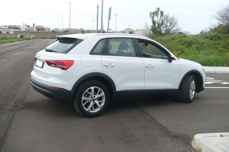 Audi Q3 2.0 35 TDI S Tronic Business Advanced