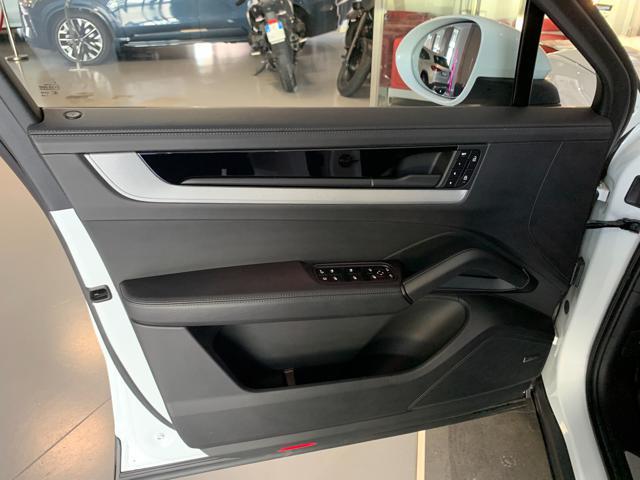 PORSCHE Cayenne Coupé 3.0 V6 E-Hybrid