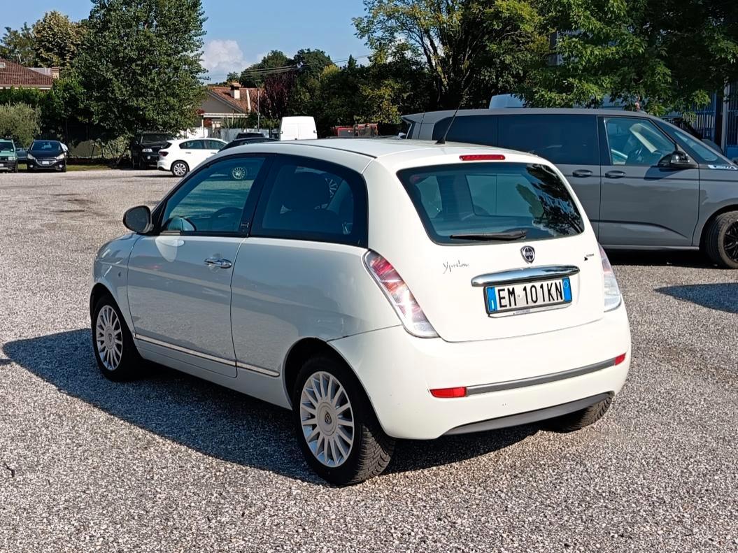 Lancia Ypsilon 1.2 UNYCA