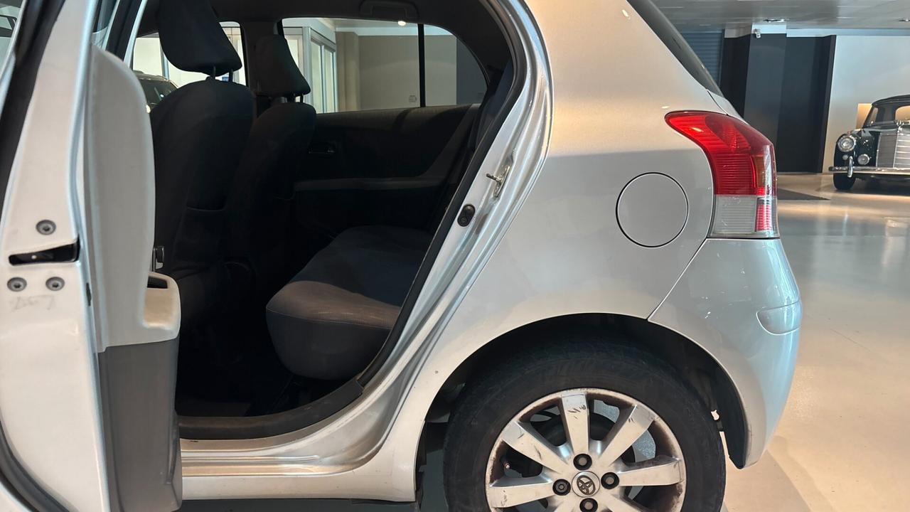 TOYOTA YARIS 1.4D 90CV - 2009