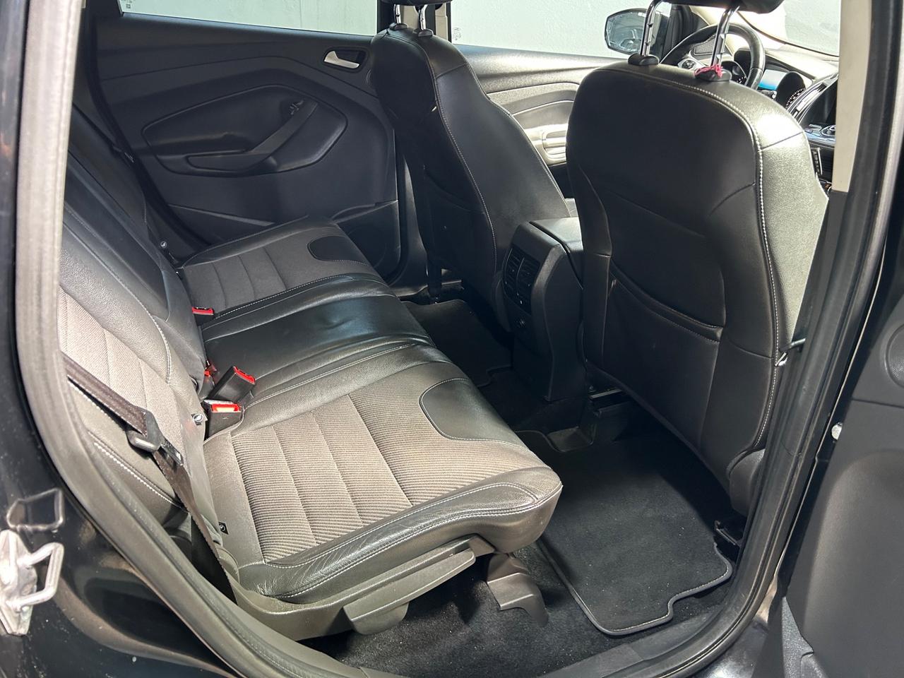 Ford Kuga 2.0 TDCI 150 CV S&S 4WD Powershift Titanium X