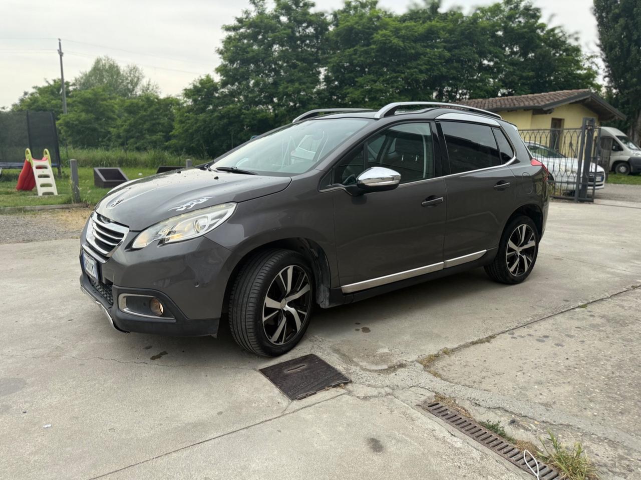 Peugeot 2008 1.6 e-HDi 115 CV Stop&Start Allure