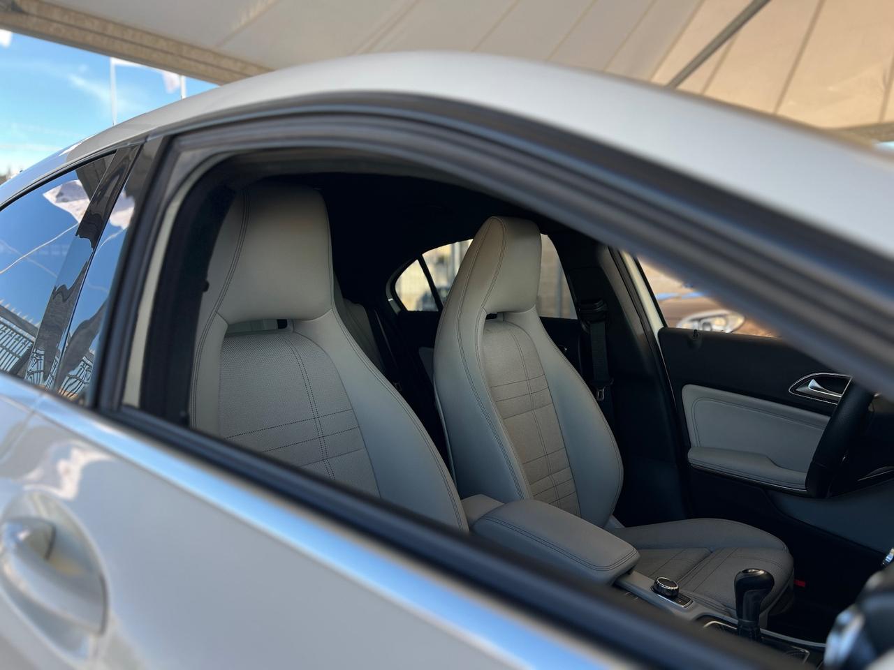Mercedes-benz A 180 D 110 Cv Urban Style CRYSTAL GREY