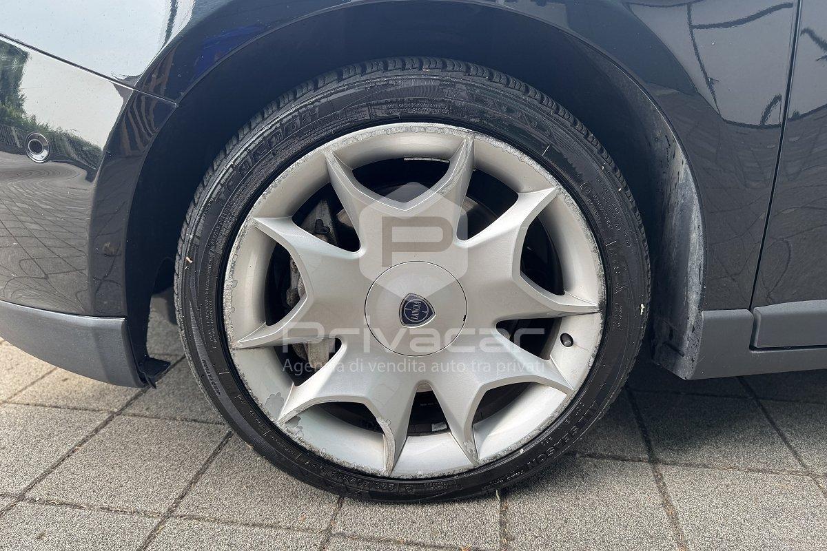 LANCIA Delta 1.8 Di Turbo-Jet Sportronic Hard Black