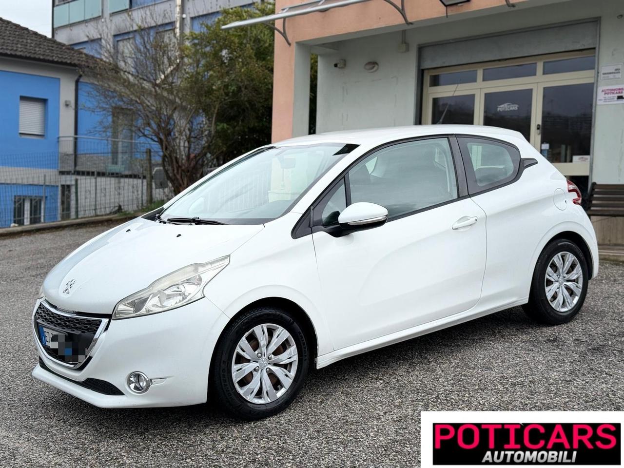 Peugeot 208 1.2 80 CV 3p. GPL Access