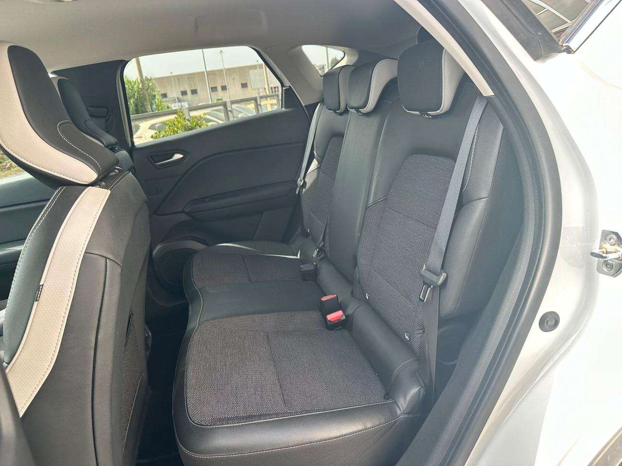 Renault Captur Full Hybrid E-Tech 145 CV Intens