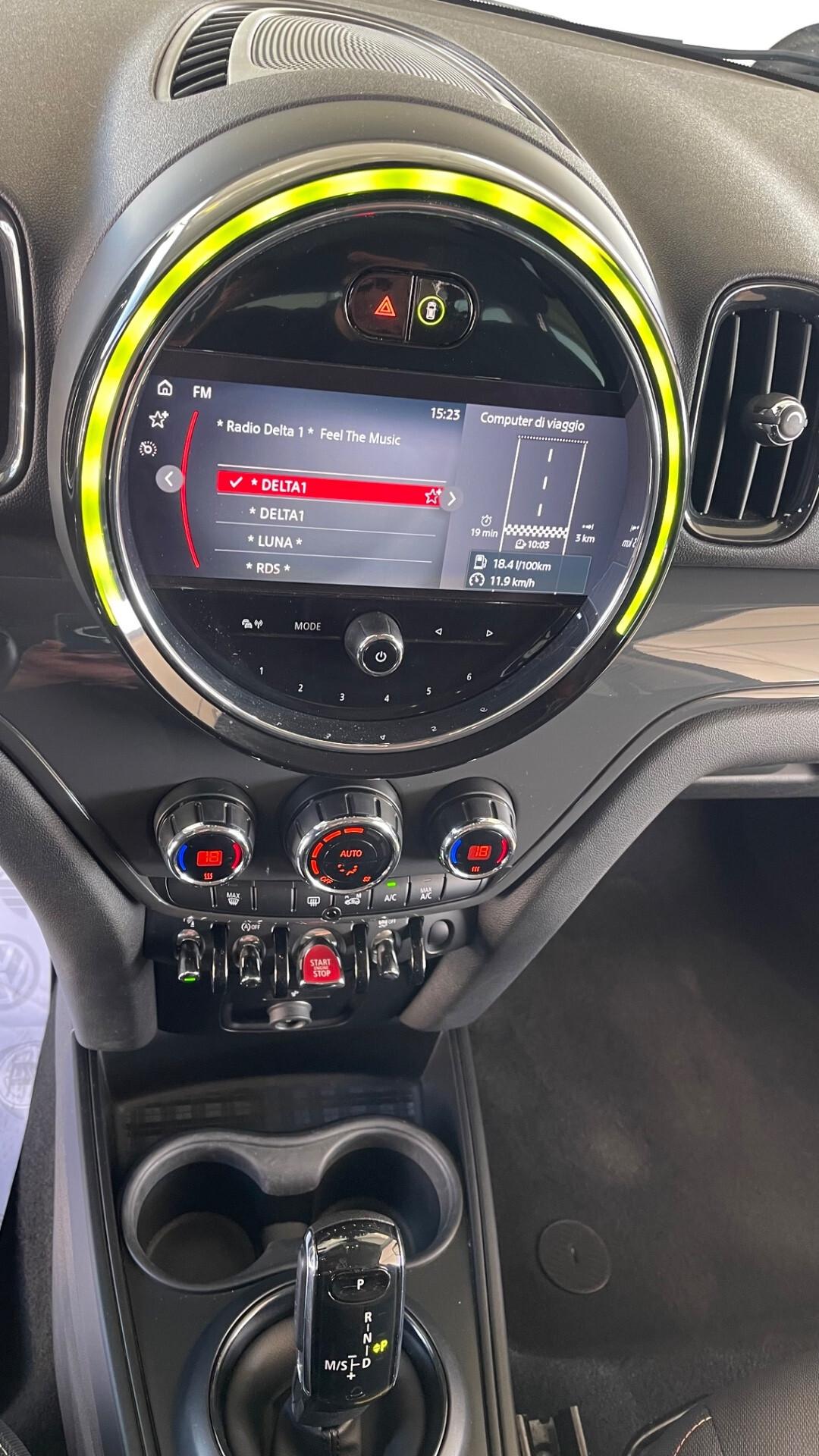 Mini Cooper Countryman 1.5 One D Essential