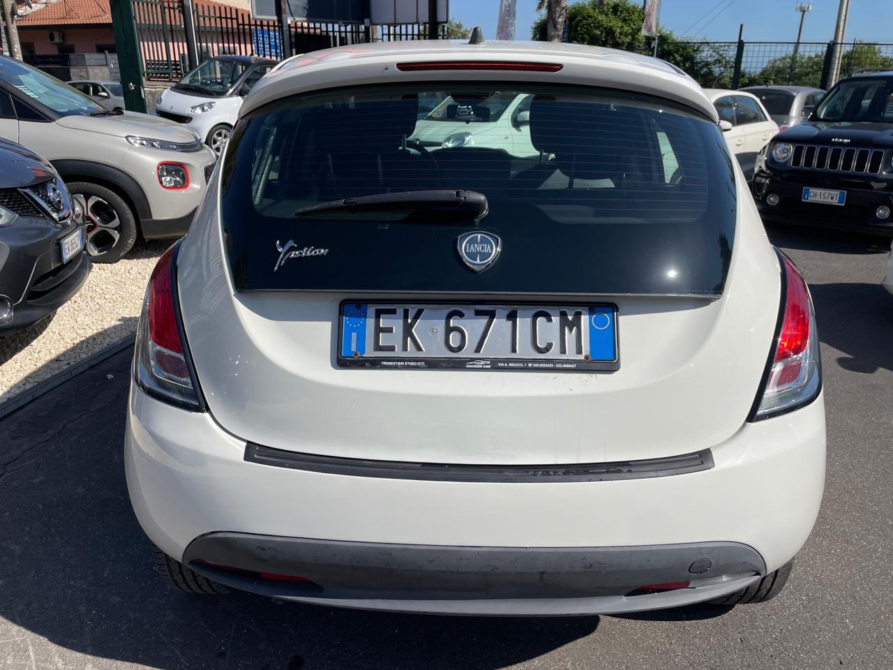 Lancia Ypsilon 1.2 69 CV 5 porte S&S Silver