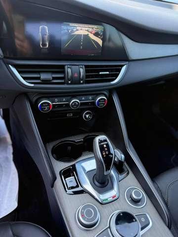 Alfa Romeo Giulia 2.0 t Ti Q4 280cv auto Promo Fin