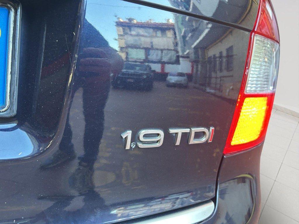 AUDI A4 2ª serie A4 1.9 TDI/130 CV cat Avant