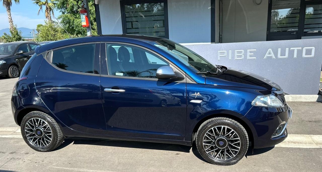 Lancia Ypsilon 1.2 69 CV 5 porte Mya