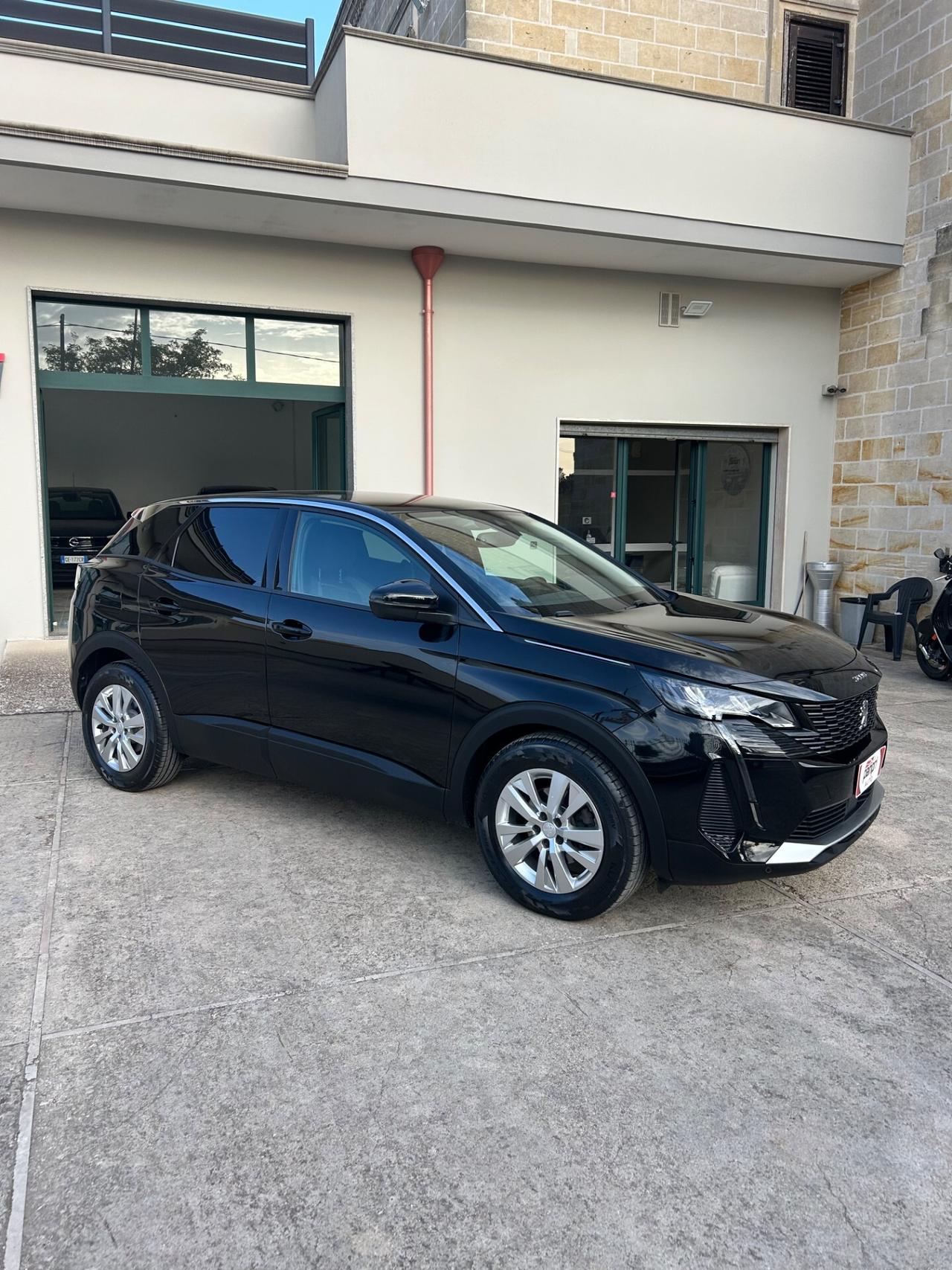 Peugeot 3008 BlueHDi 130 S&S EAT8 Active Pack