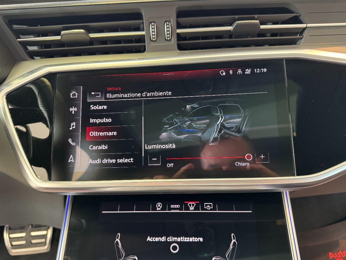 AUDI RS6 4.0 MHEV 600CV Identity Black Tetto Panorama