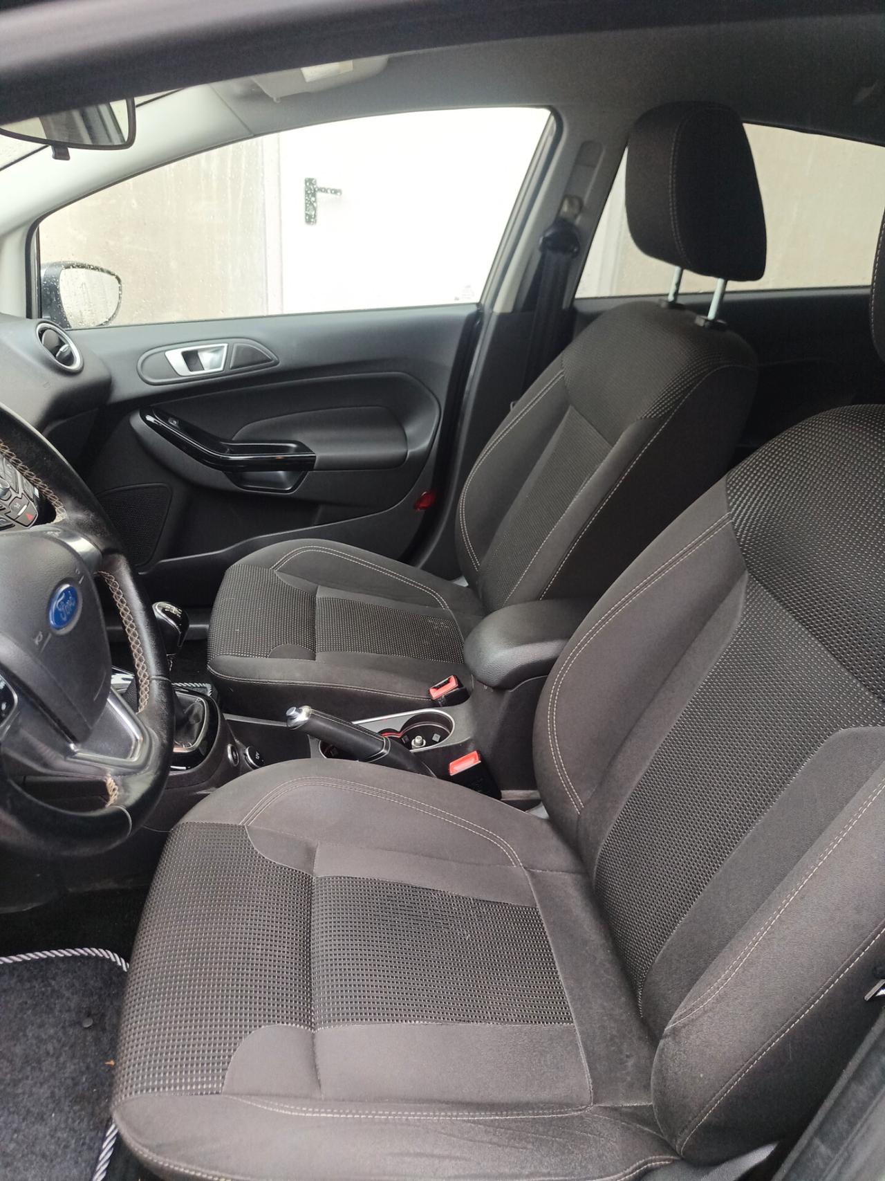 Ford Fiesta 1.4 5p. Bz.- GPL Titanium