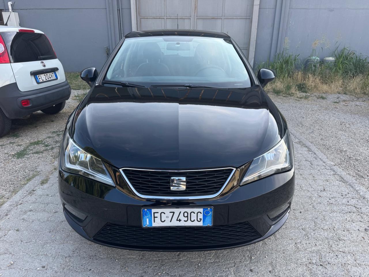 Seat Ibiza 1.4 TDI 75 CV 2016 neopatentato.
