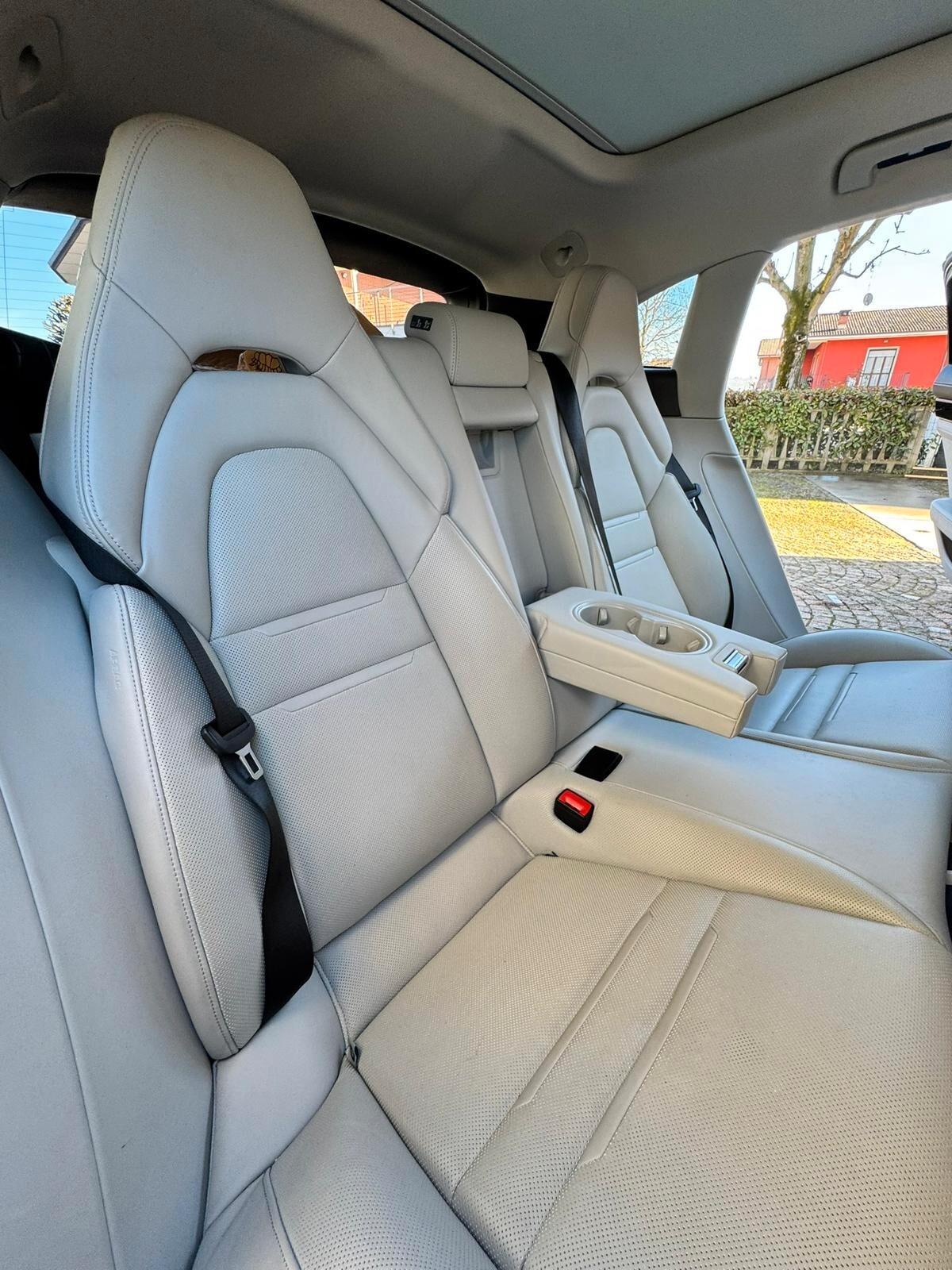 Porsche Panamera 2.9 4 E-Hybrid Sport Turismo