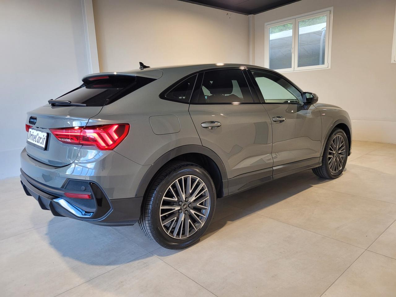 Audi Q3 SPB SPORTBACK 35TDI S TRONIC S LINE ACC CARPLAY C19"