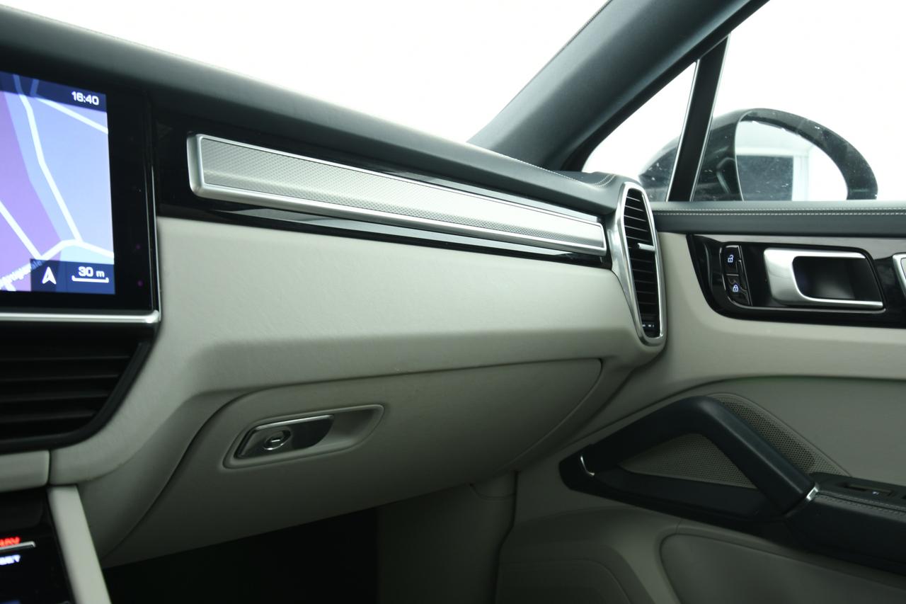 PORSCHE Cayenne Coupe 3.0 tiptronic x COMMERCIANTI CAMERA+C20"+TETTO PANO