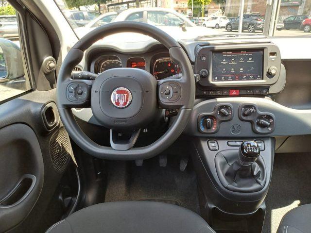 FIAT New Panda 1000 HYBRID CROSS 70CV CARPLAY PDC ITALIA