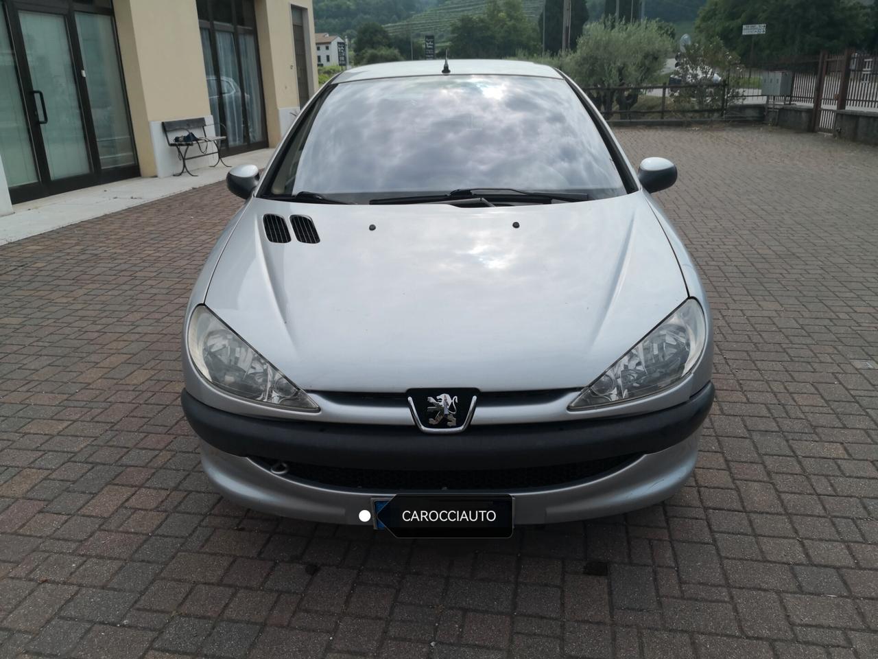 Peugeot 206 1.4 5p neopatentati clima