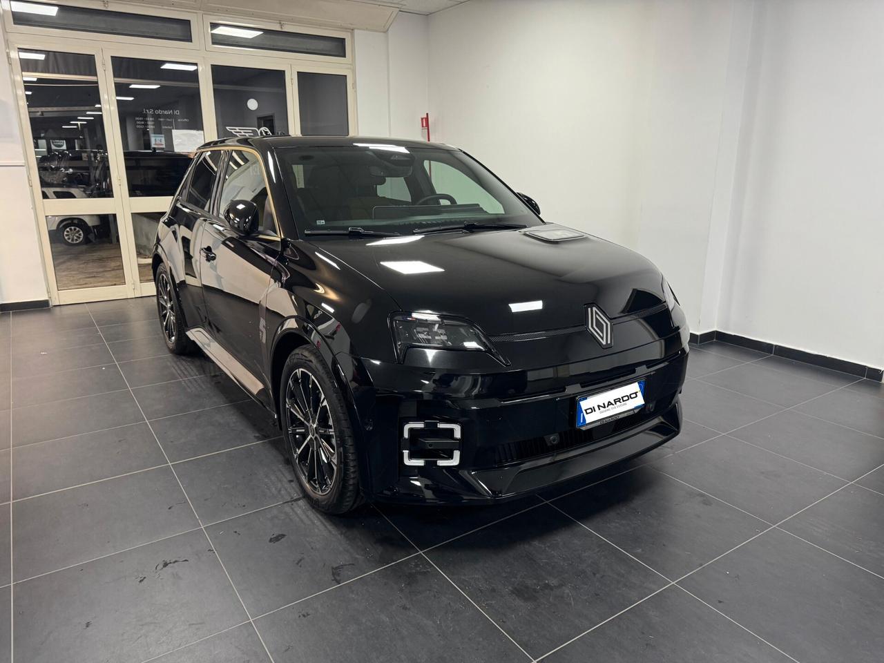 Renault 5 E-Tech Electric 150 CV Comfort Range Iconic Cinq