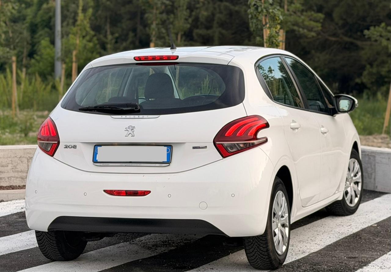 Peugeot 208 PureTech 82 5p. GPL Allure