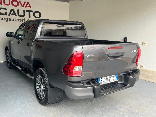 TOYOTA Hilux 2.4 D-4D 4WD 4 porte Double Cab Executive