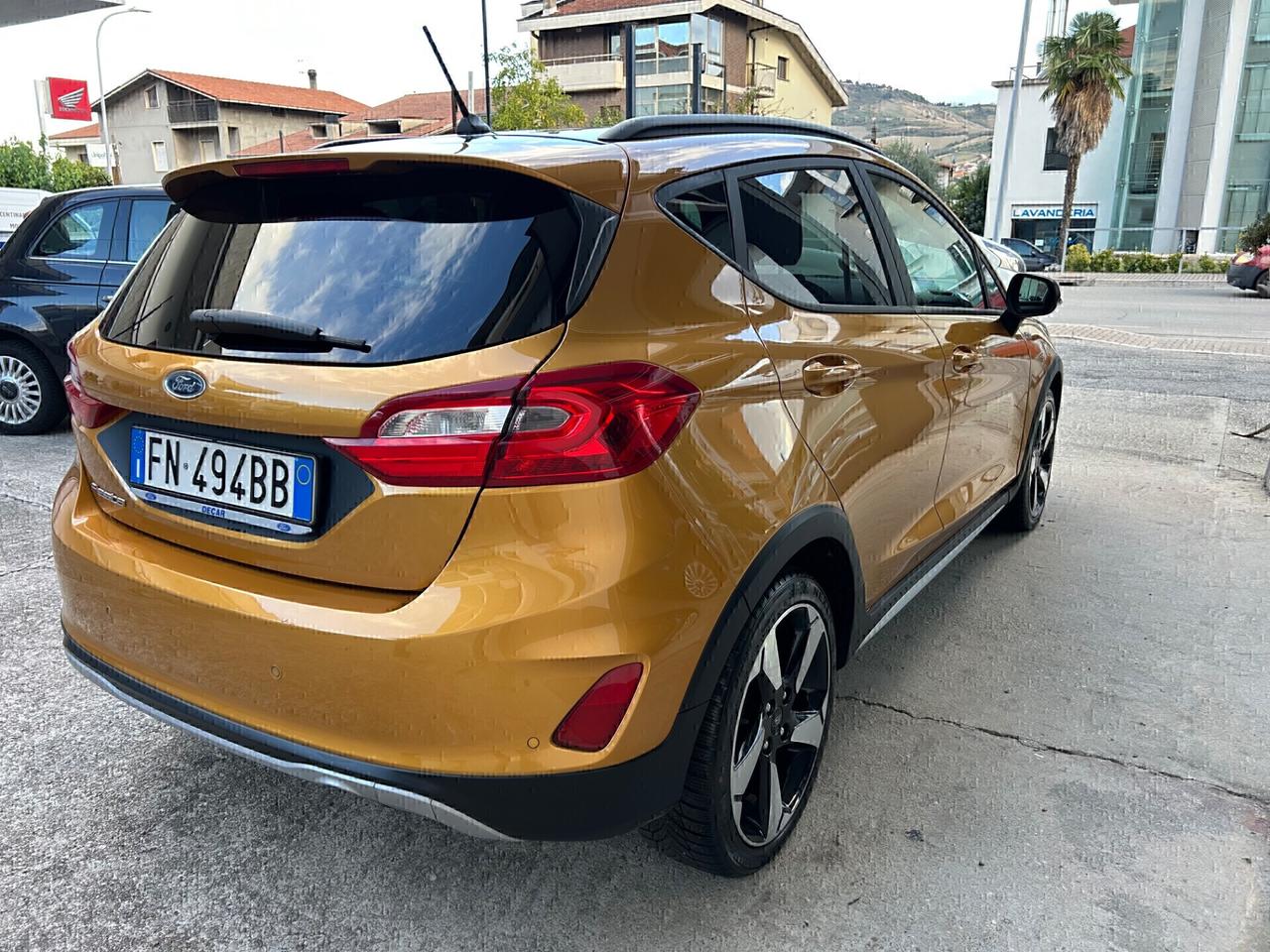 Ford Fiesta ACTIVE 1.0 Ecoboost NEOPATENTATI!!!