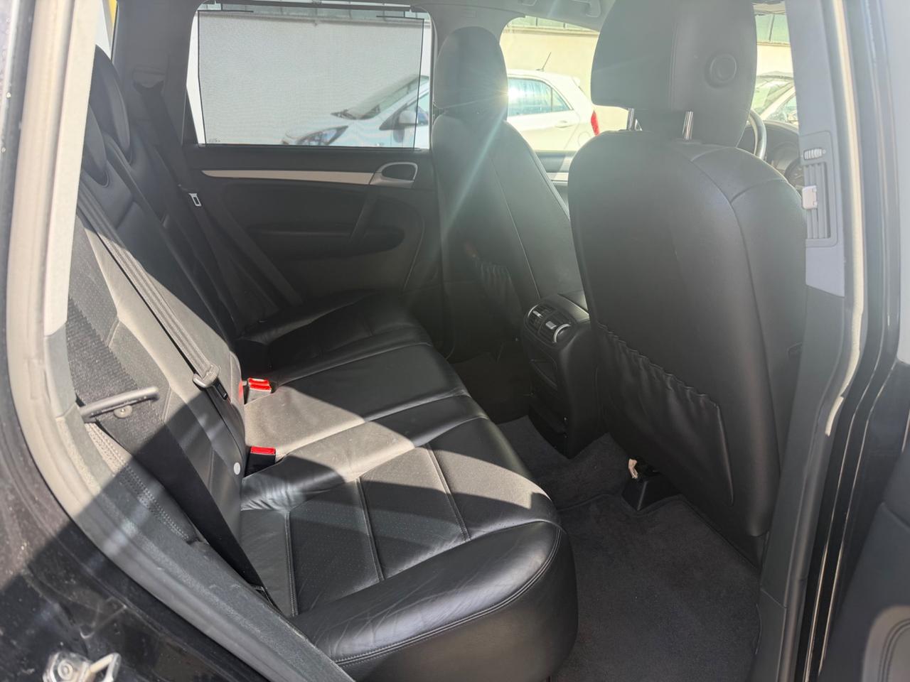 Porsche Cayenne 3.2 V6 full