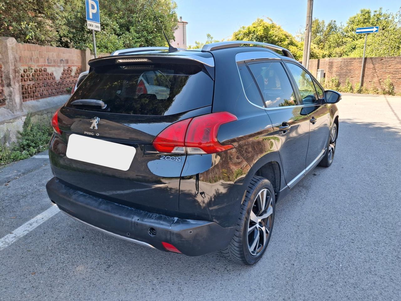 Peugeot 2008 BlueHDi 120 S&S Black Matt