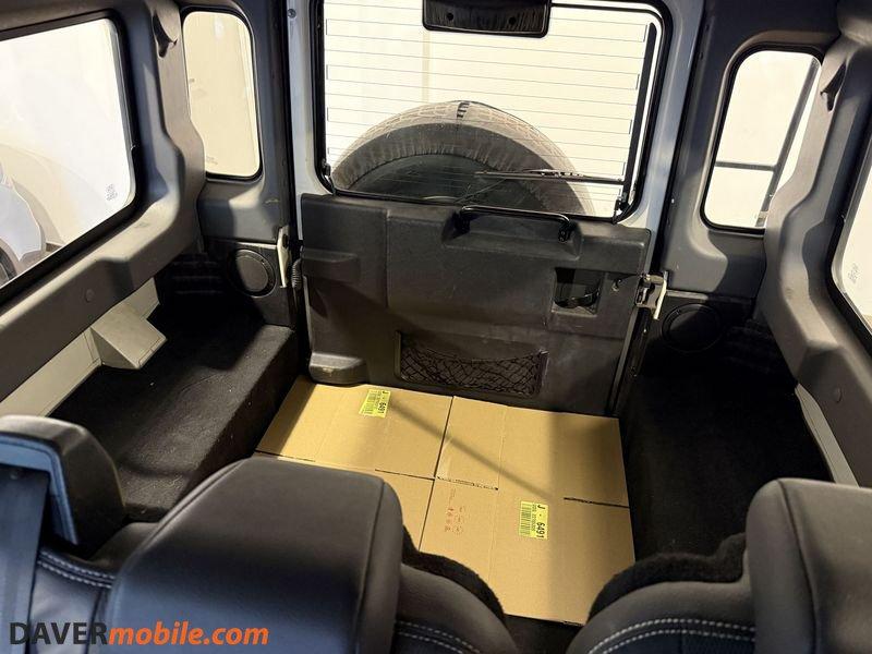 Land Rover Defender Defender 110 2.4 td SE SW