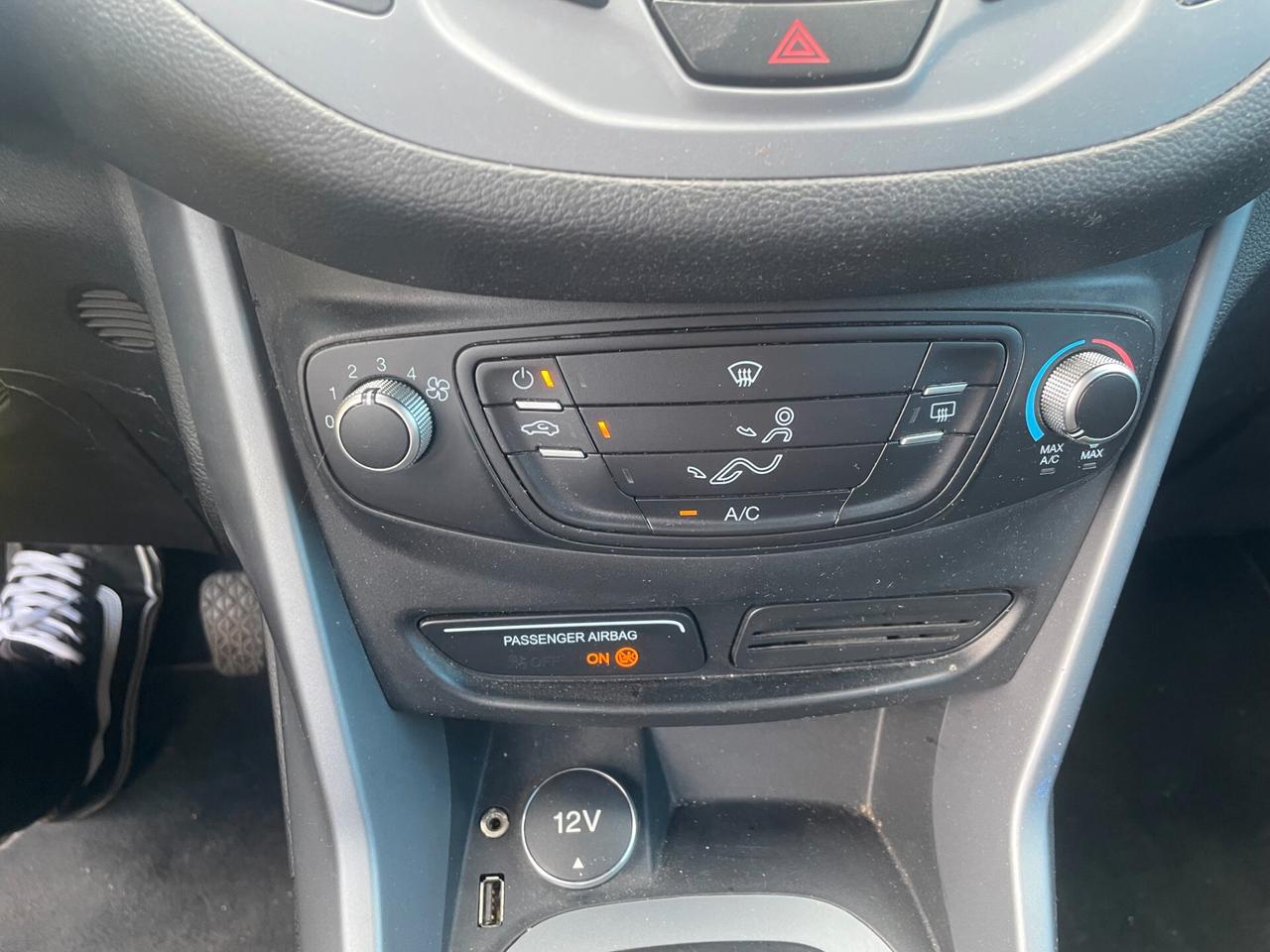 Ford B-Max 1.5 TDCi 75 CV Titanium